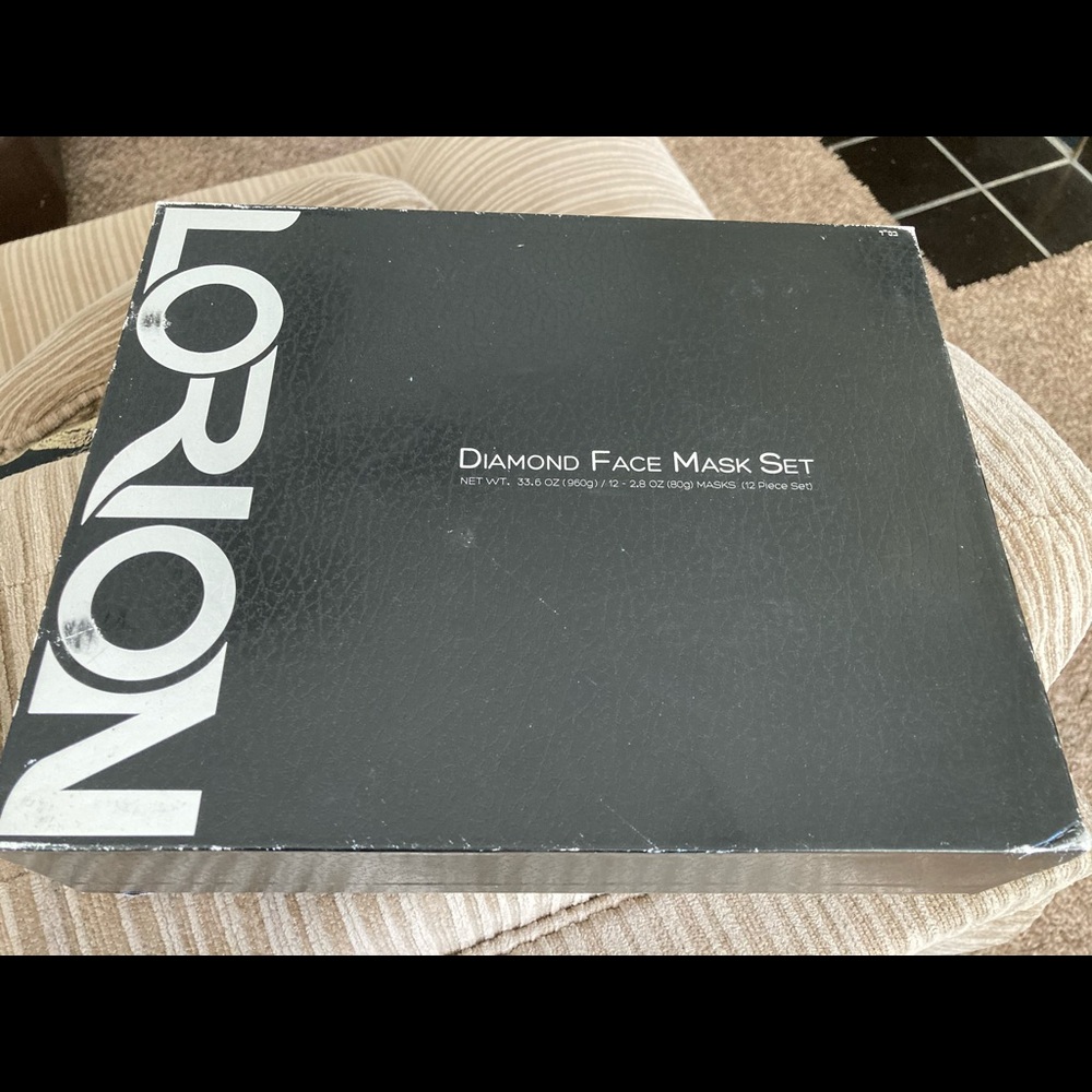 Lorion Diamond Face Mask Set